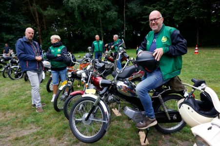 17-08-2025 MAARTENSDIJK, PUCH EN TOMOSCLUB "PUCH66" 25 JAAR. ZOMERRIT.